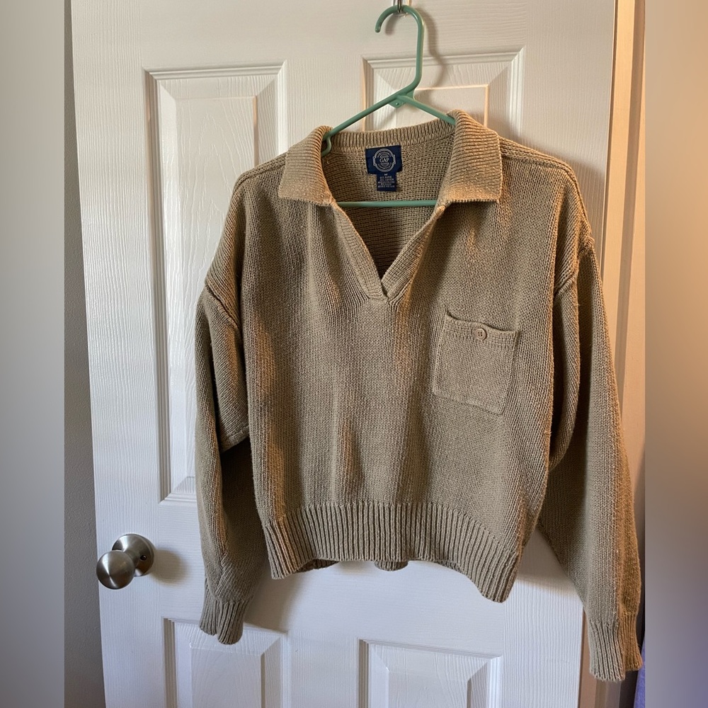 Women's GAP Vintage Collared V-Neck Pocket Sweater in Beige